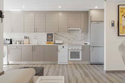 1447-653929-78d1f4f8b6655591b02d22fabb36a692d