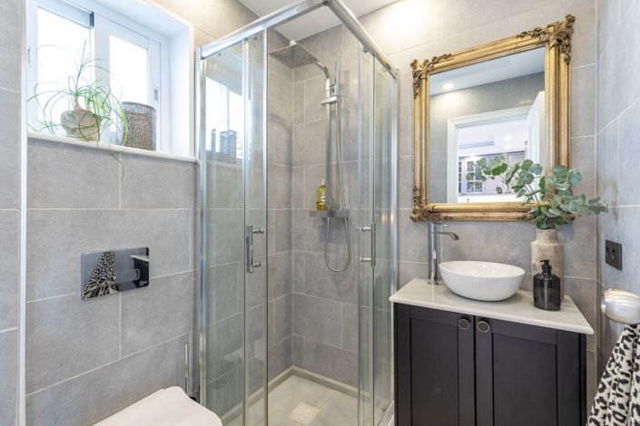 Image No.23-2 Bed Apartment for sale