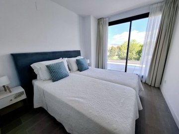 1447-644972-78d1f4f8b6655591b02d22fabb36a692d