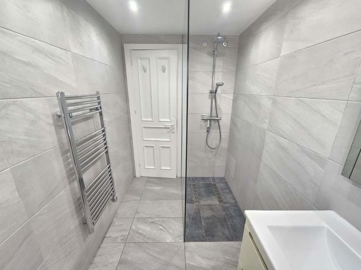 Image No.21-2 Bed Apartment for sale