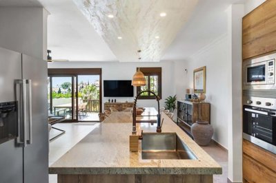 1447-645600-78d1f4f8b6655591b02d22fabb36a692d