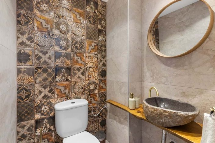 Image No.12-4 Bed Townhouse for sale