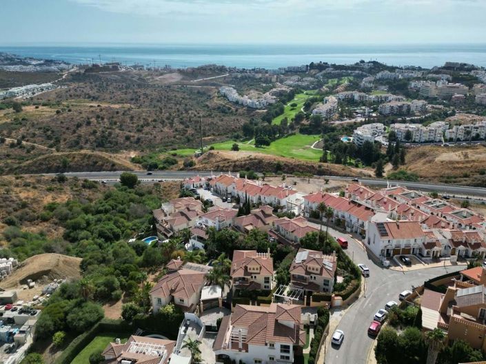 Image No.14-4 Bed Villa for sale