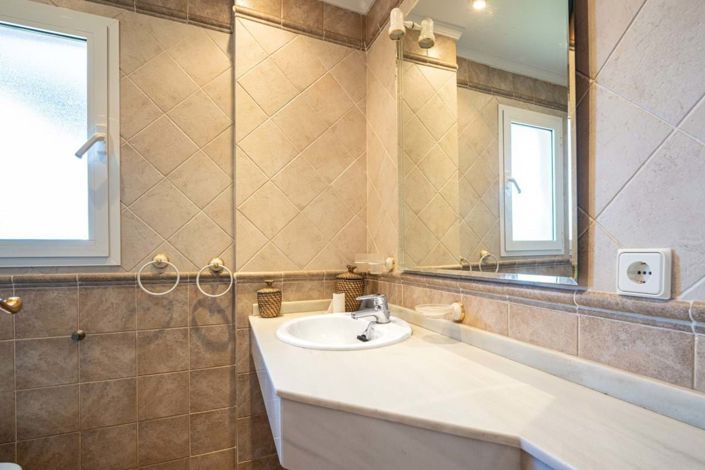 Image No.19-5 Bed Villa for sale