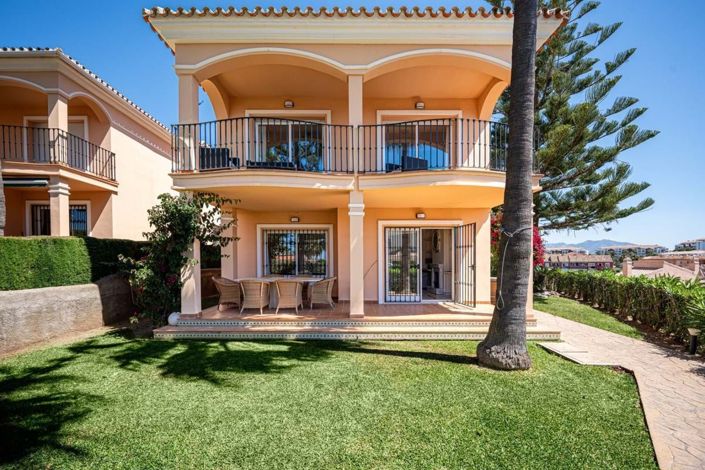 Image No.25-5 Bed Villa for sale