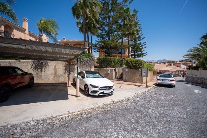 Image No.33-5 Bed Villa for sale