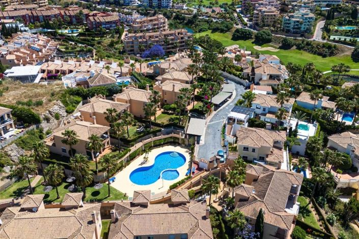 Image No.42-5 Bed Villa for sale