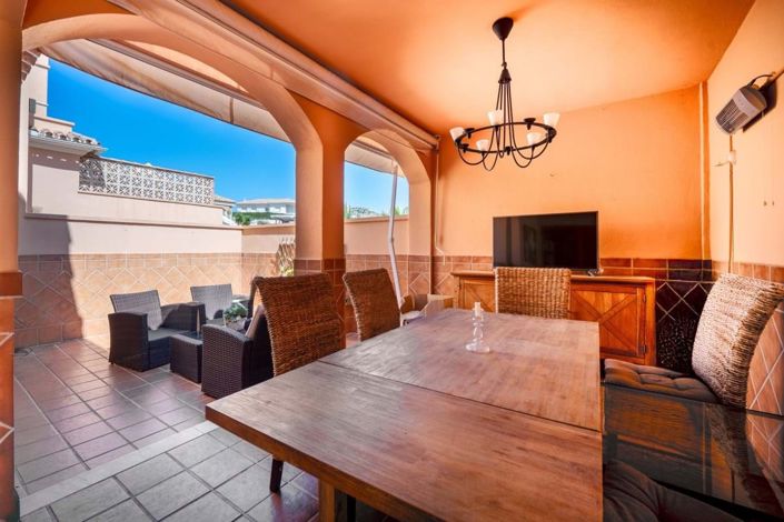 Image No.5-5 Bed Villa for sale