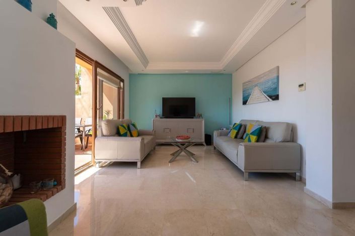 Image No.10-6 Bed Townhouse for sale