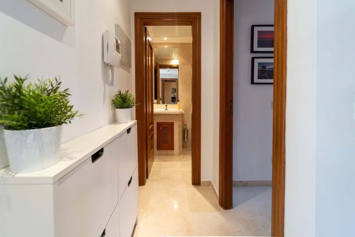 Image No.15-6 Bed Townhouse for sale