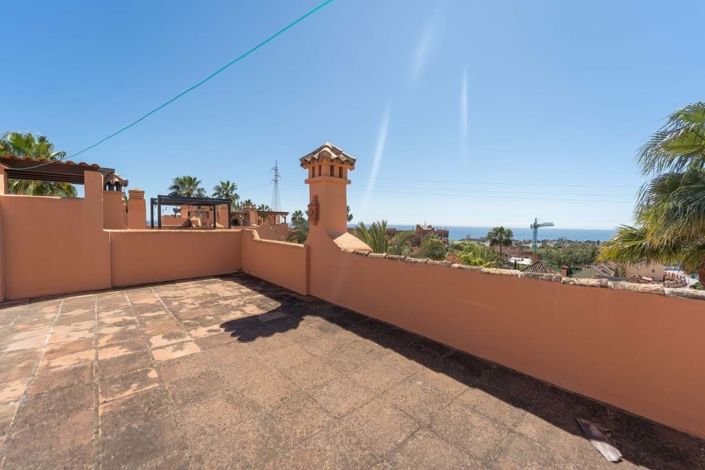 Image No.35-6 Bed Townhouse for sale