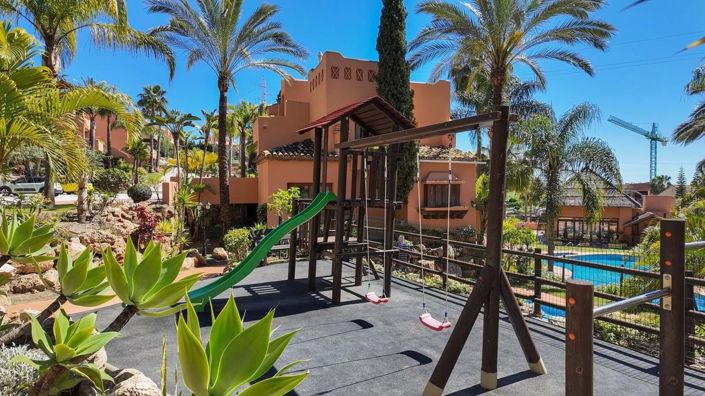 Image No.51-6 Bed Townhouse for sale