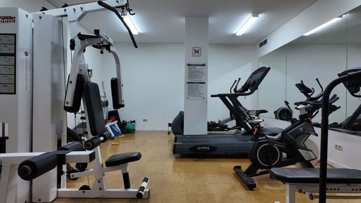 Image No.55-6 Bed Townhouse for sale