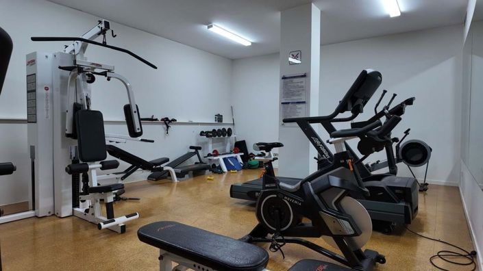 Image No.56-6 Bed Townhouse for sale