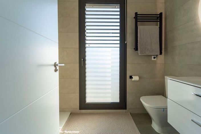 Image No.37-3 Bed Semi-Detached for sale