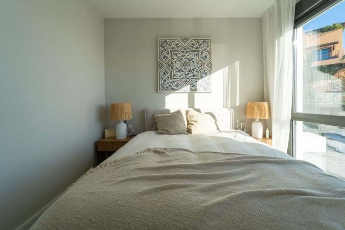 Image No.42-3 Bed Semi-Detached for sale