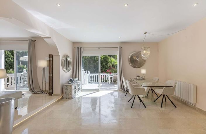 Image No.12-Villa de 4 chambres à vendre à Mijas Costa