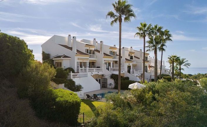 Image No.34-4 Bed Townhouse for sale