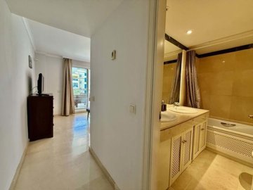 1447-645327-78d1f4f8b6655591b02d22fabb36a692d