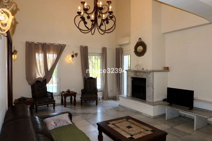 Image No.15-7 Bed Villa for sale