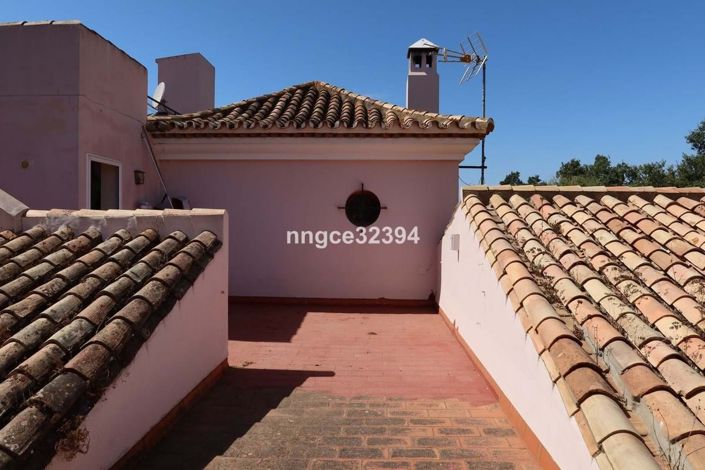 Image No.27-7 Bed Villa for sale