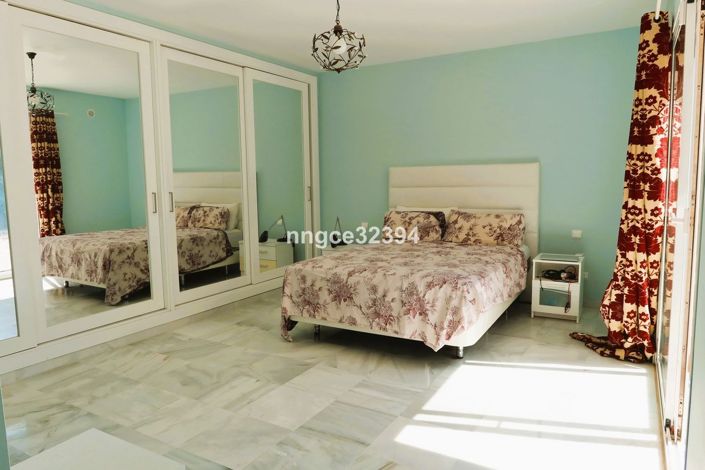 Image No.30-7 Bed Villa for sale