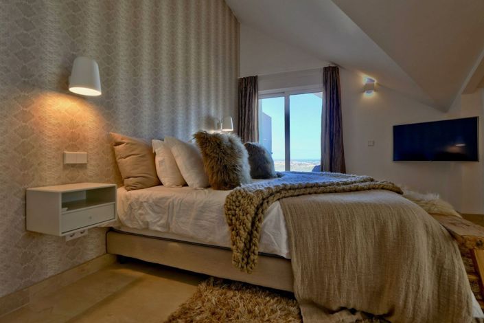 Image No.59-3 Bed Penthouse for sale