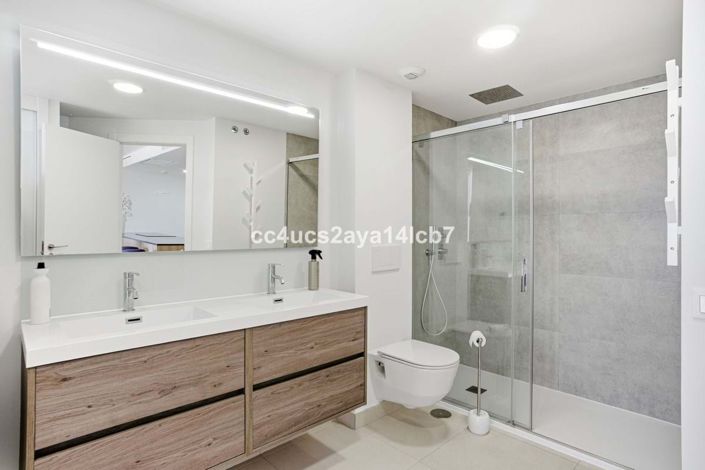 Image No.21-3 Bed Apartment for sale