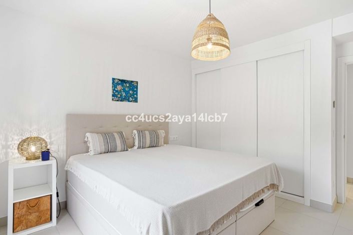 Image No.28-3 Bed Apartment for sale