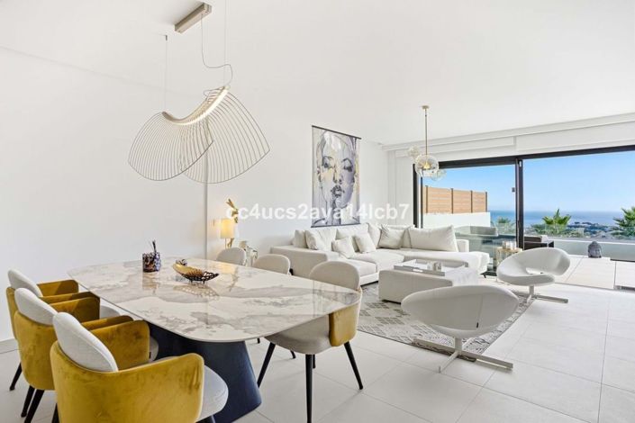 Image No.8-3 Bed Apartment for sale