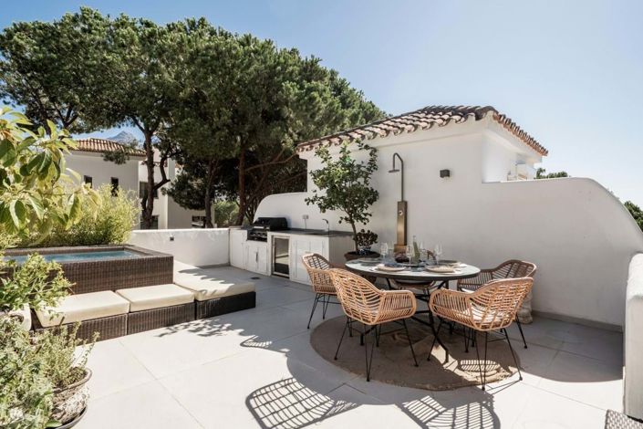 Image No.3-3 Bed Property for sale