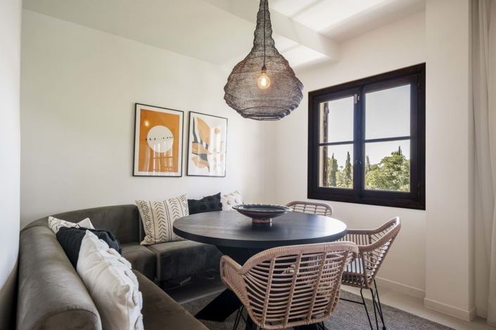 Image No.8-3 Bed Property for sale