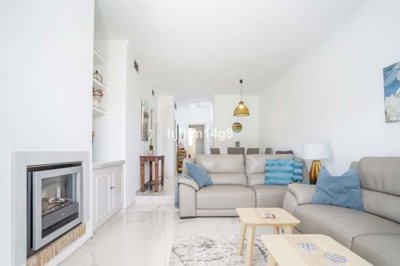 1447-654115-78d1f4f8b6655591b02d22fabb36a692d