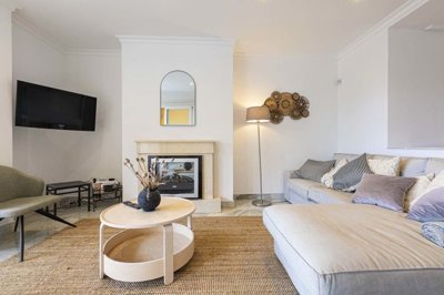 1447-654116-78d1f4f8b6655591b02d22fabb36a692d