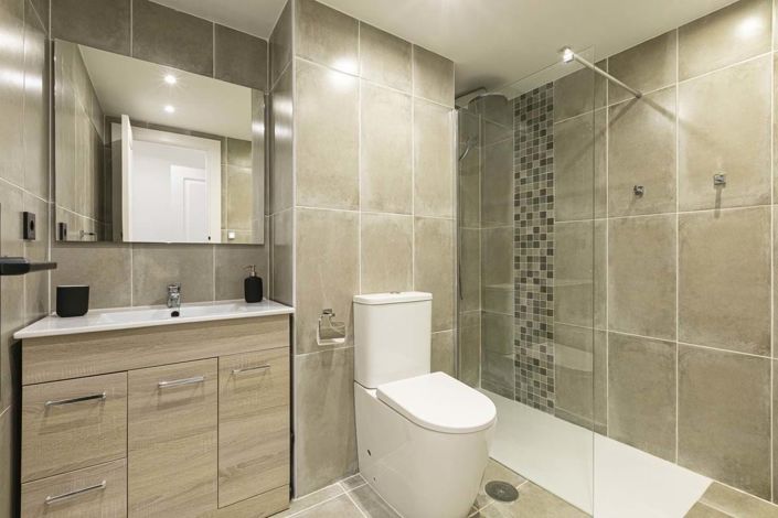 Image No.24-2 Bed Apartment for sale