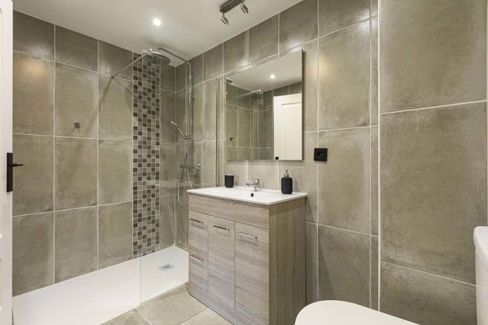 Image No.31-2 Bed Apartment for sale