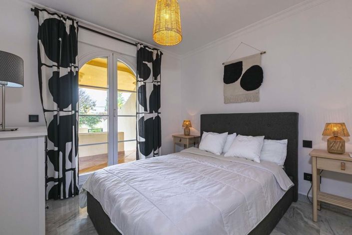 Image No.34-2 Bed Apartment for sale