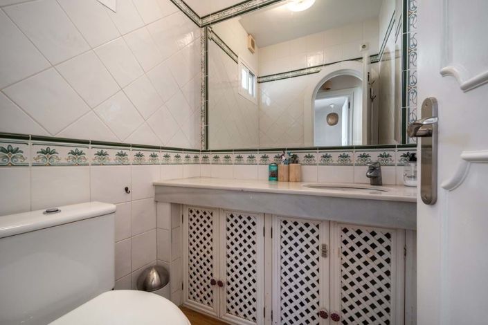 Image No.9-3 Bed Townhouse for sale