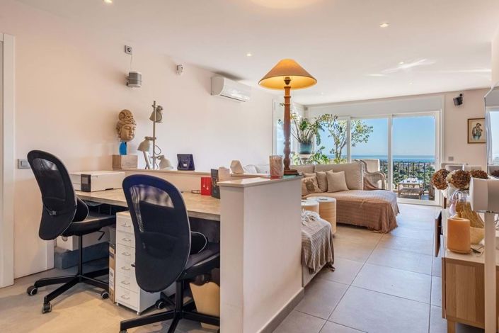 Image No.8-2 Bed Penthouse for sale