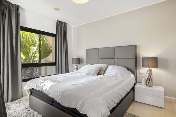 Image No.12-2 Bed Apartment for sale