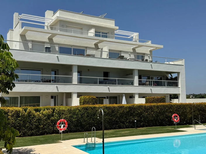 Image No.20-3 Bed Apartment for sale