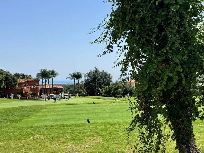 Image No.21-3 Bed Apartment for sale