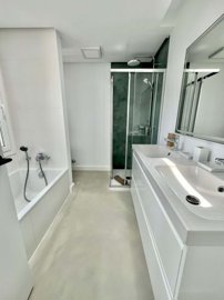 1447-646452-78d1f4f8b6655591b02d22fabb36a692d