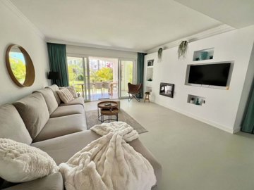 1447-646452-78d1f4f8b6655591b02d22fabb36a692d