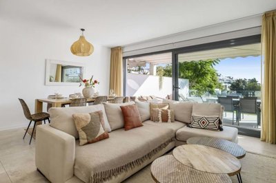 1447-647269-78d1f4f8b6655591b02d22fabb36a692d