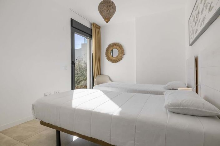 Image No.22-3 Bed Apartment for sale