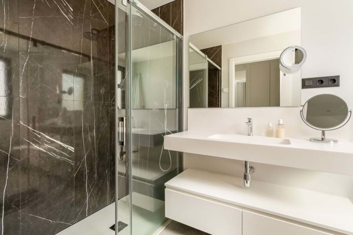 Image No.11-3 Bed Apartment for sale