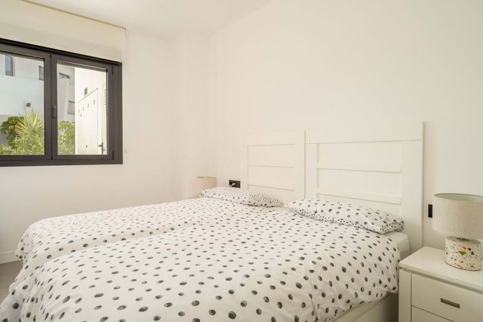 Image No.12-3 Bed Apartment for sale