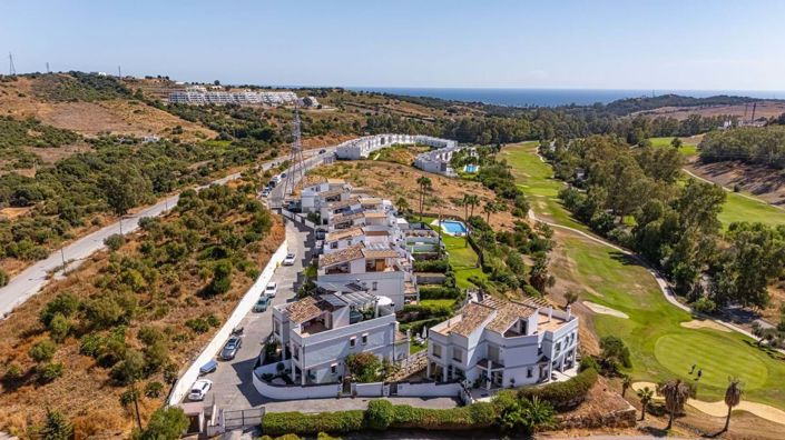 Image No.34-4 Bed Semi-Detached for sale