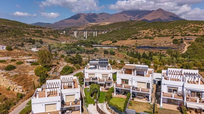 Image No.35-4 Bed Semi-Detached for sale